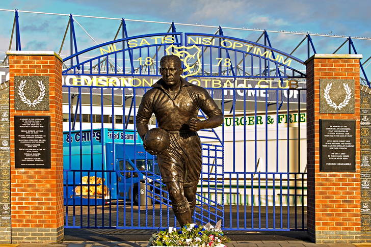 Liverpool Statue