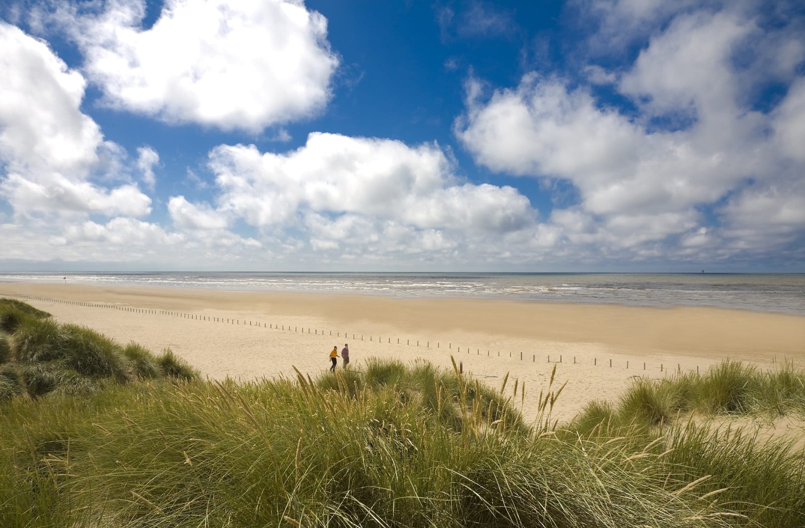 Ainsdale Beach car park reopens with discounted season passes for locals