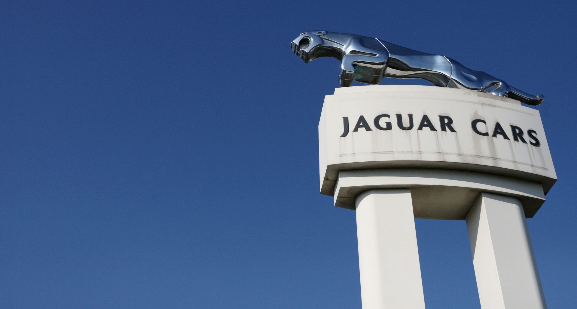 Jaguar Land Rover expected 'to cut 5,000 jobs in business update' - The  Guide Liverpool