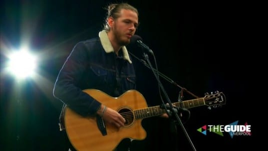 These songs are stunning – Meet singer/ songwriter Robbie Cavanagh…