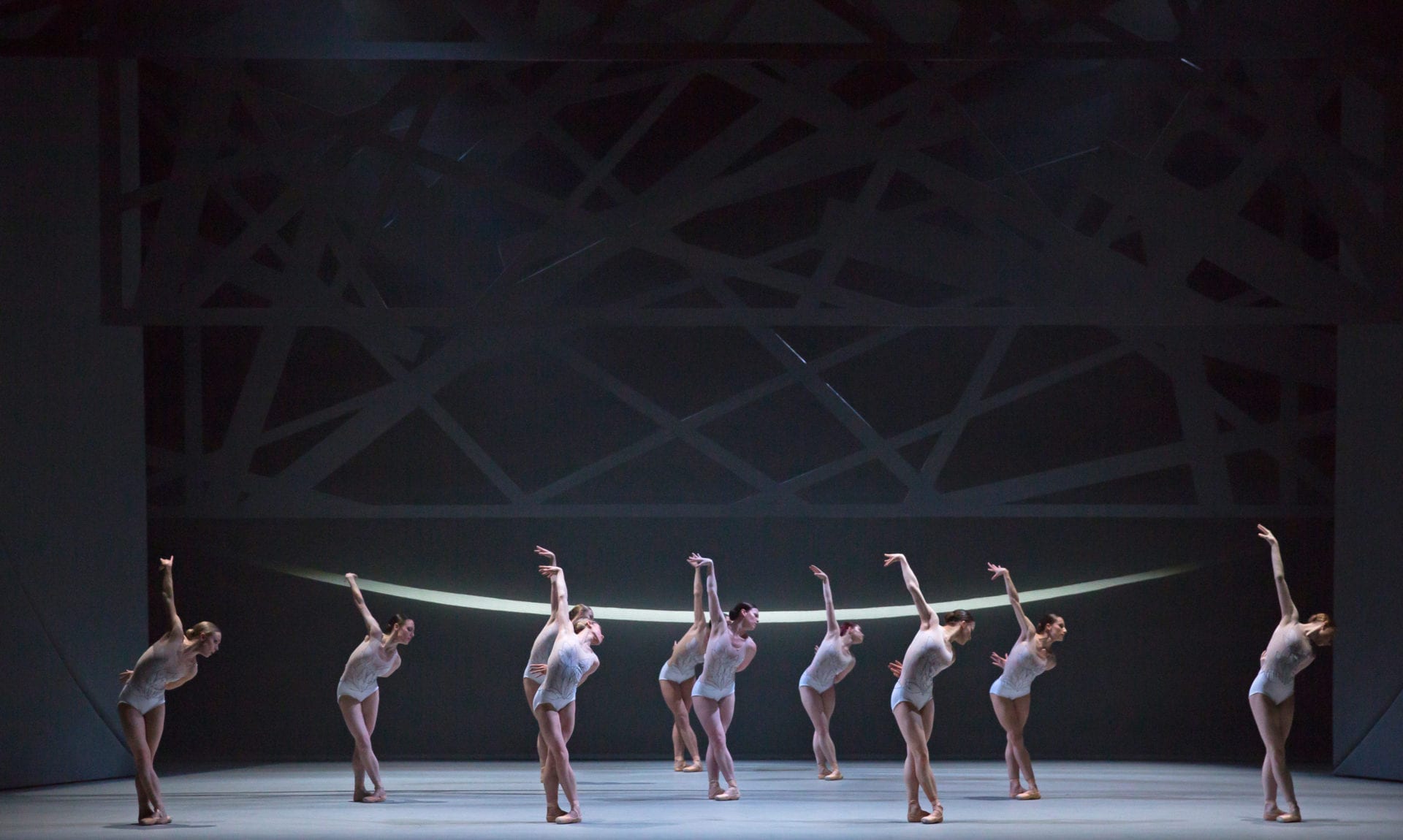 Review: Scottish National Ballet – Swan Lake, Liverpool Empire