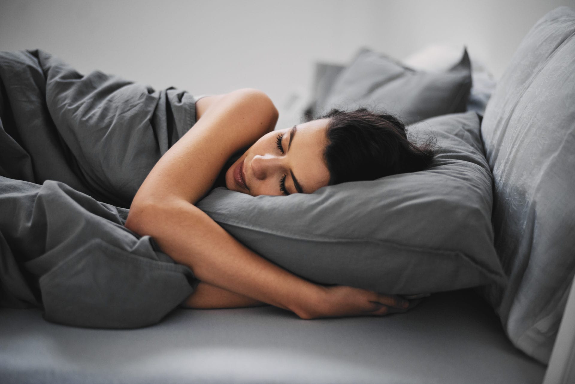 6 tips for managing sleep deprivation as a new parent