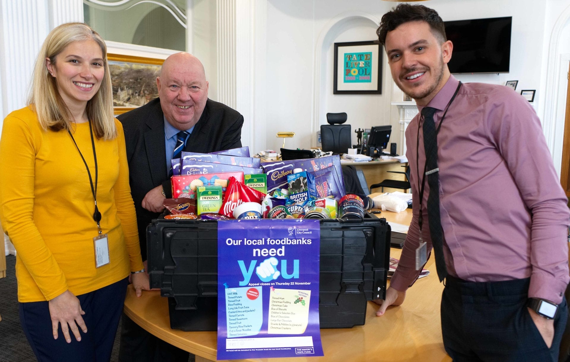 Council champs co-ordinate charity food collections in the city