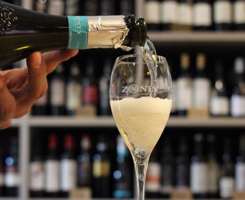 6 Reasons to celebrate your Graduation in style at Il Forno