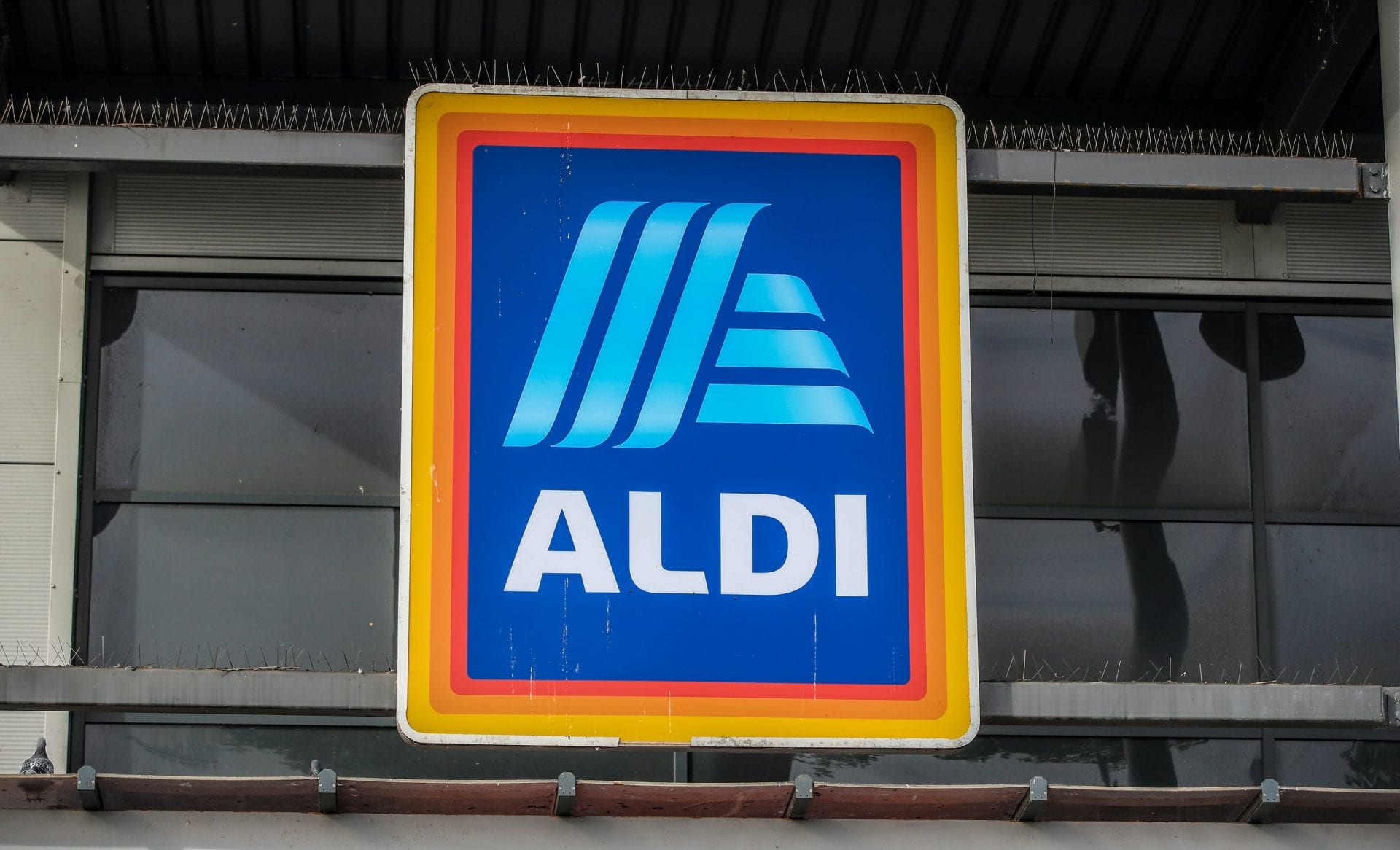 Aldi launches food parcel delivery service