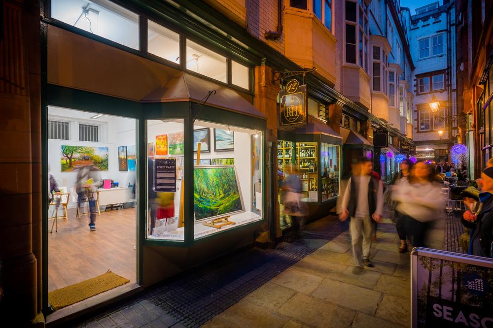 dot-art is bringing its Spring/Summer creative courses to arts venues across Liverpool