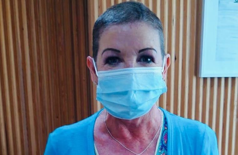 Cancer sufferer Karen ‘Braves the Shave’ for Maggie’s to help others like her
