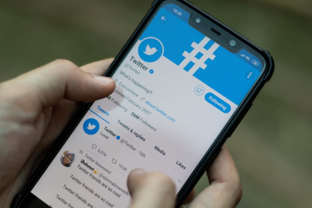 You may soon be able to edit tweets with this new Twitter premium service