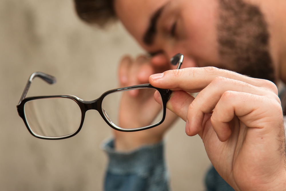 Optometrist highlights eye sight crisis in Liverpool