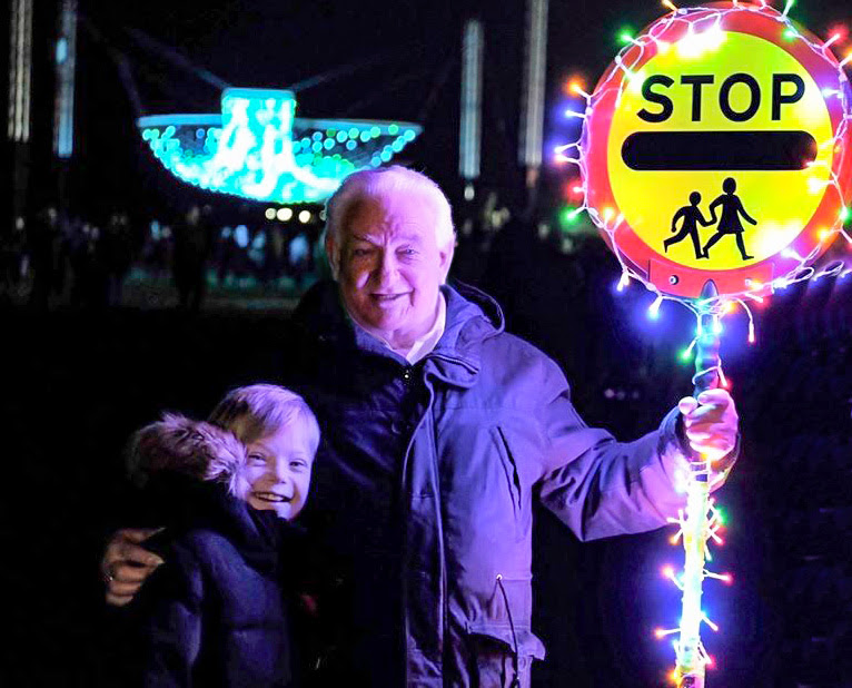 Tributes paid to “ever-smiling” Sefton lollipop man