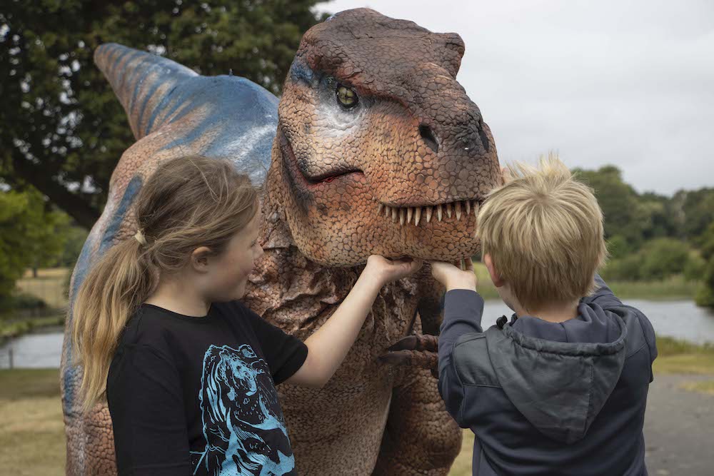 There’s a giant dinosaur show coming to Knowsley Safari for summer holidays