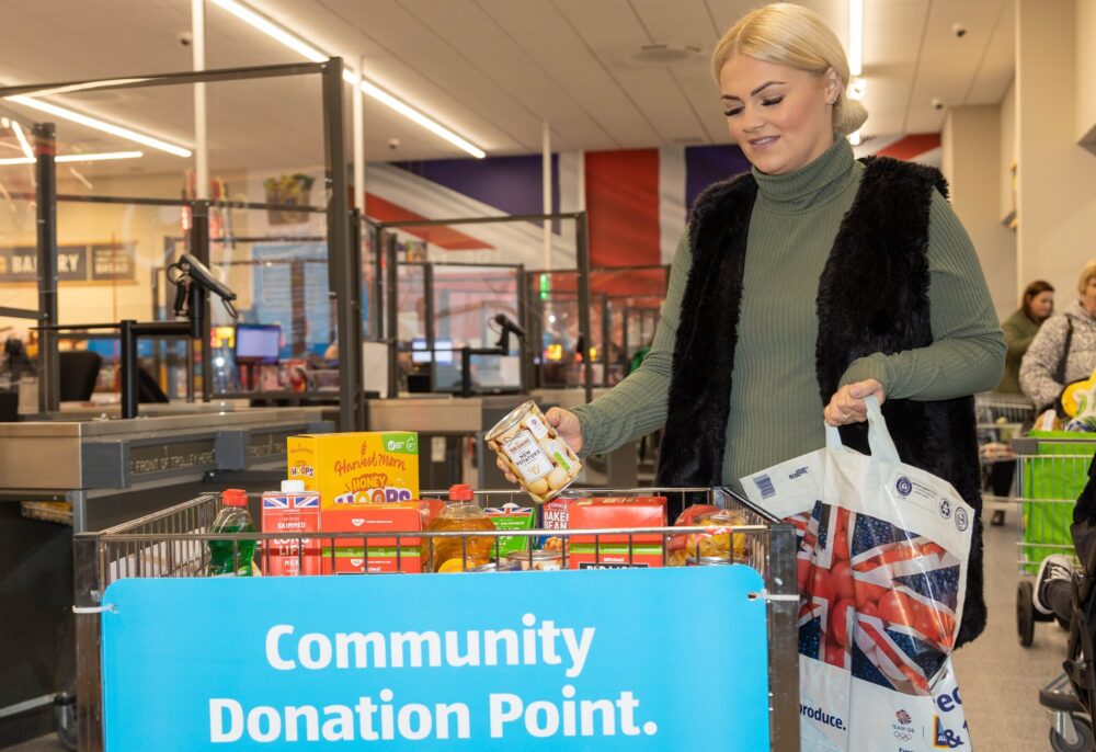 Aldi’s Emergency Winter Foodbank Fund is supporting charities across Merseyside this Christmas
