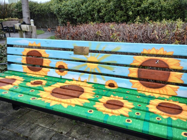 Clatterbridge Cancer Centre collaborates with Local artist to design ...