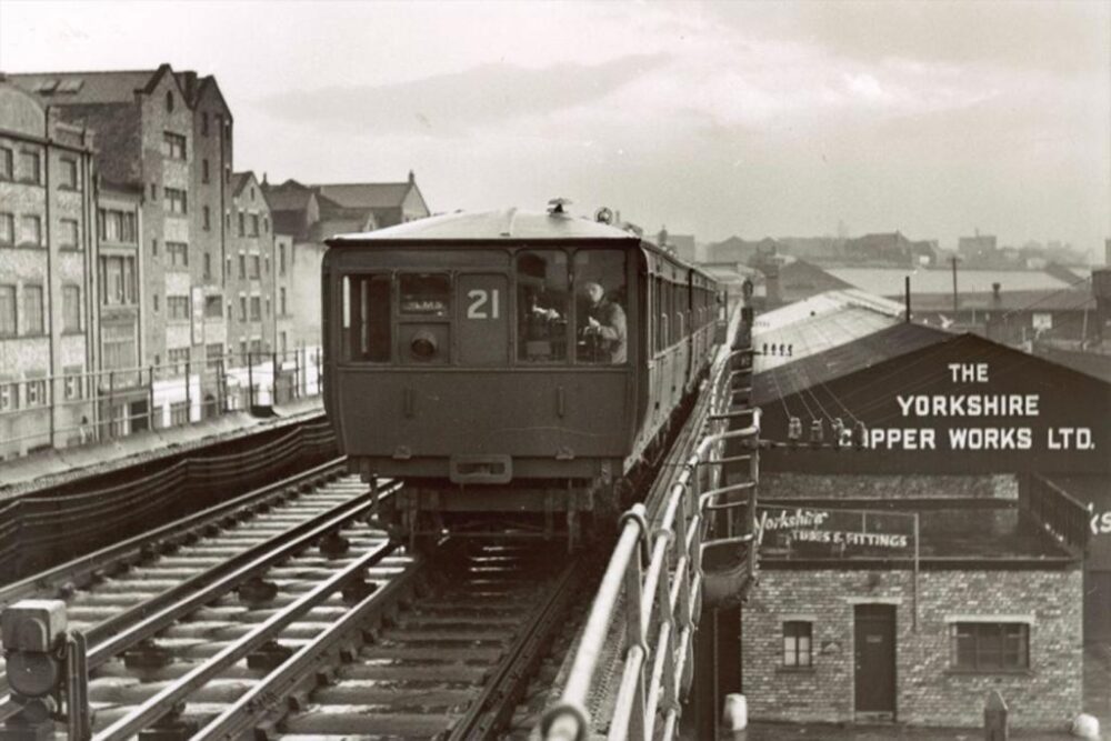 Liverpool Overhead Railway - Approaching James Street Station. Credit: National Museums Liverpool