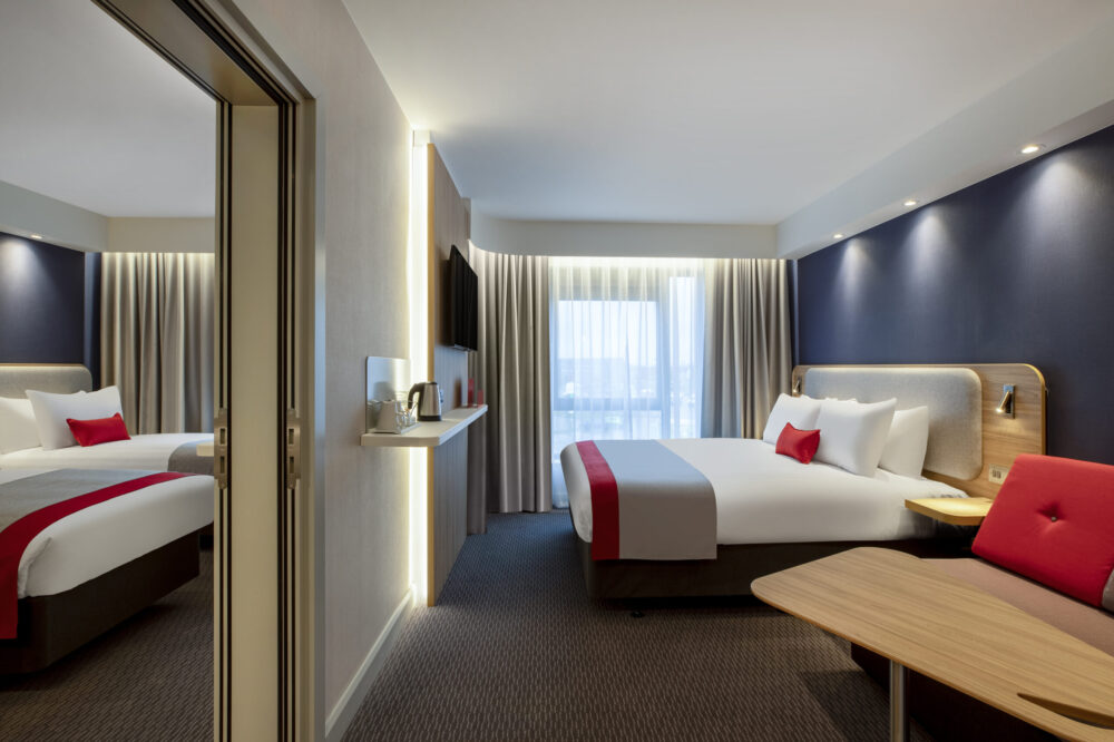 Interconnecting Double Room. Credit: Holiday Inn Express Liverpool - Central