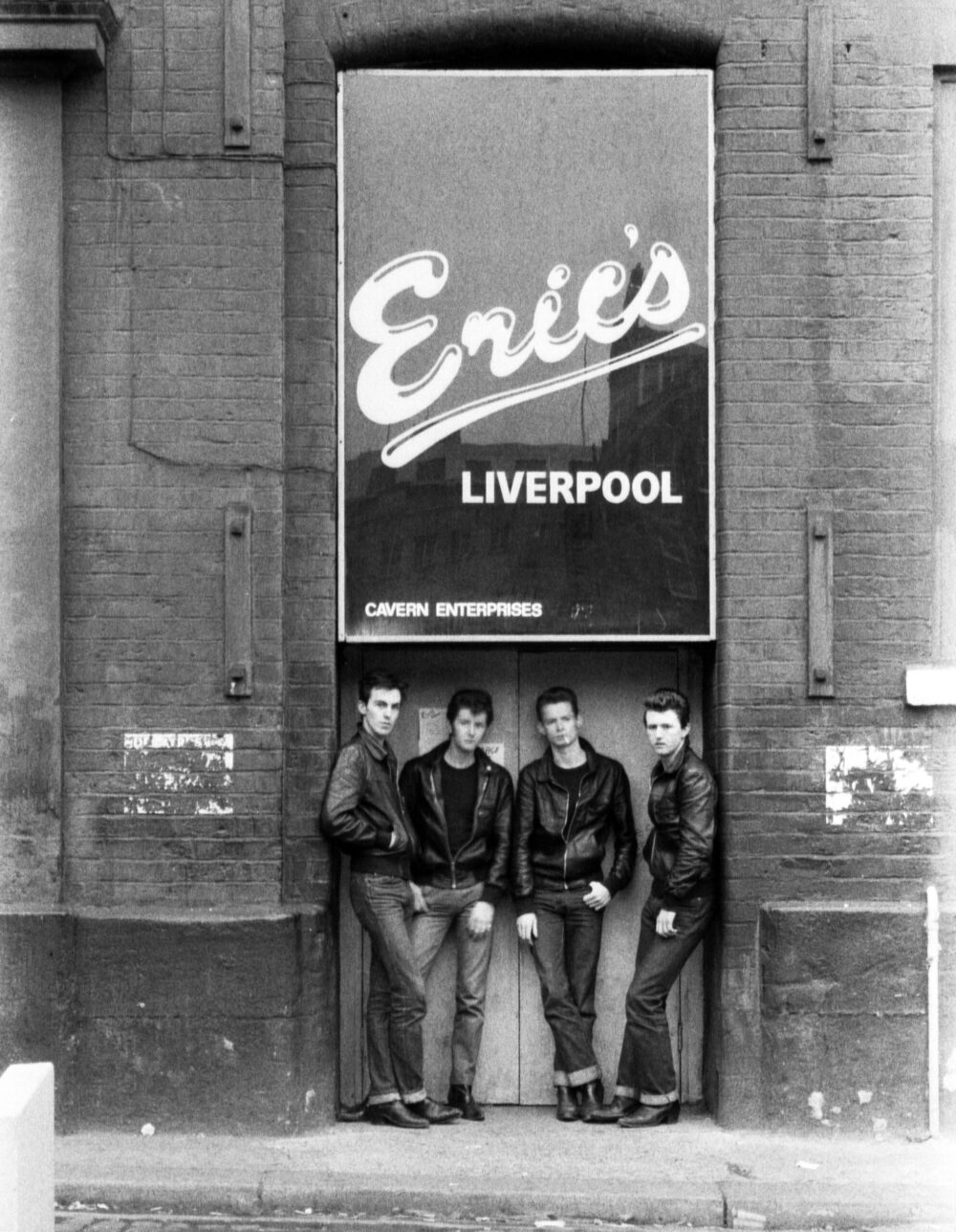 The Moondogs, managed by John, outside Eric's