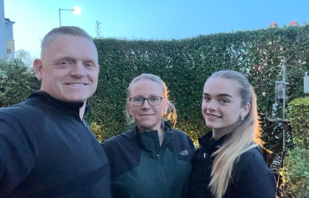 Cancer battles of family and friends will spur on Wallasey family running London Marathon for NWCR