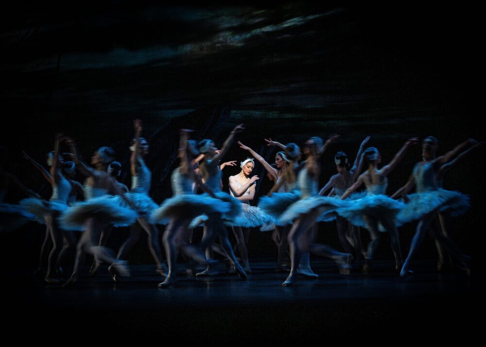 Marianela Núñez as Odette in Liam Scarlett’s production of The Royal Ballet’s Swan Lake at the Royal Opera House, Covent Garden, London.Surrounded by Swans (artists of the Royal Ballet company). Argentinian dancer Marianela Núñez (centre) is a principal of The Royal Ballet and regarded as one of the best ballerinas in the world.