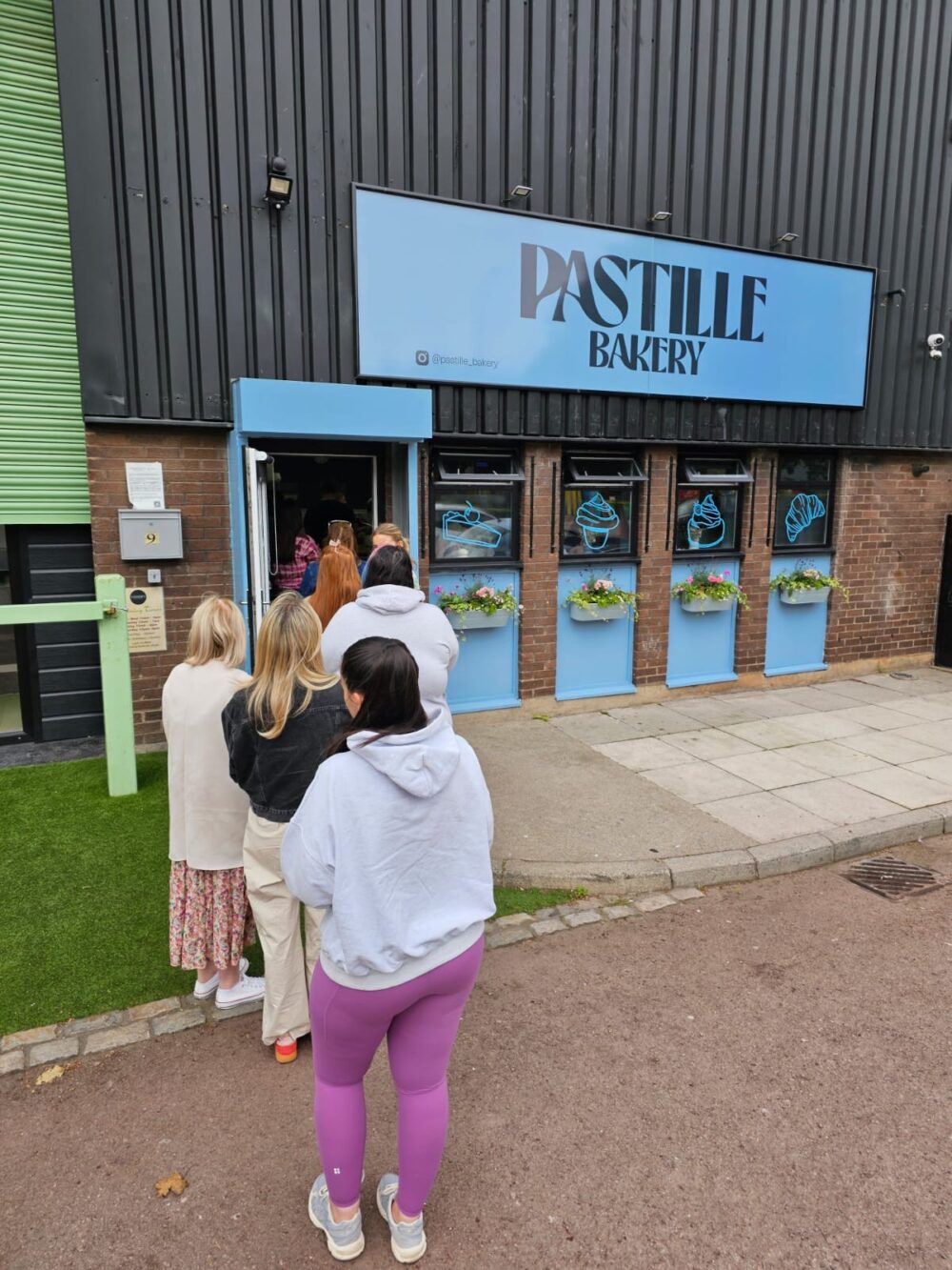 Queue's form early at the bakery - The Guide Liverpool