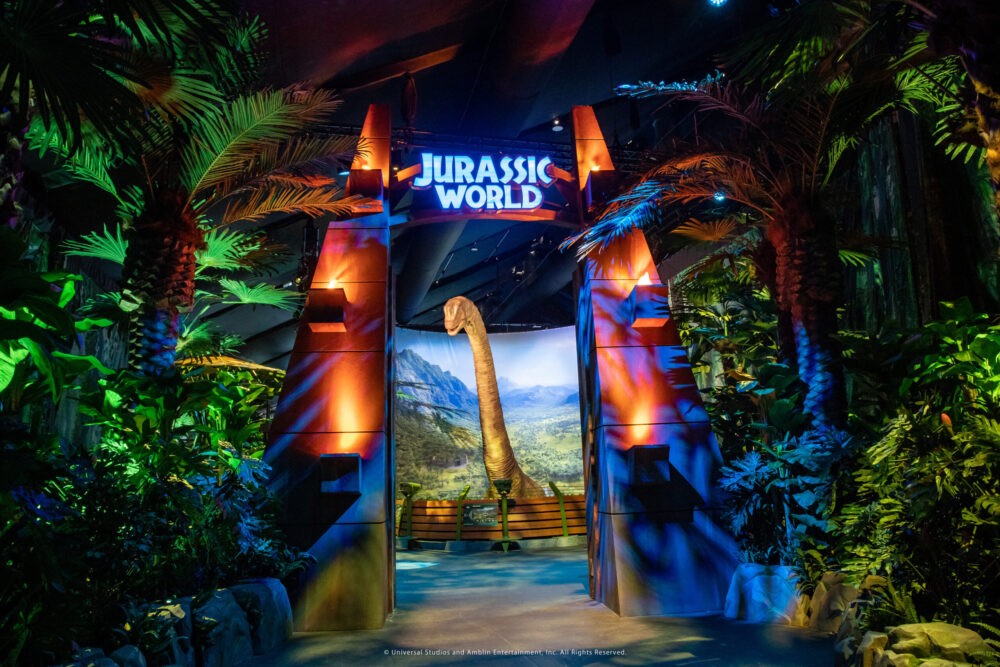 Jurassic World Gates. Credit: Jurassic World: The Exhibition / Universal Pictures.