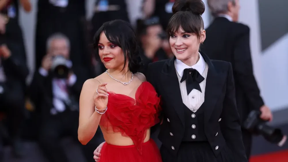 Winona Ryder (R) and Jenna Ortega (L) at Beetlejuice sequel premiere. Credit: PA