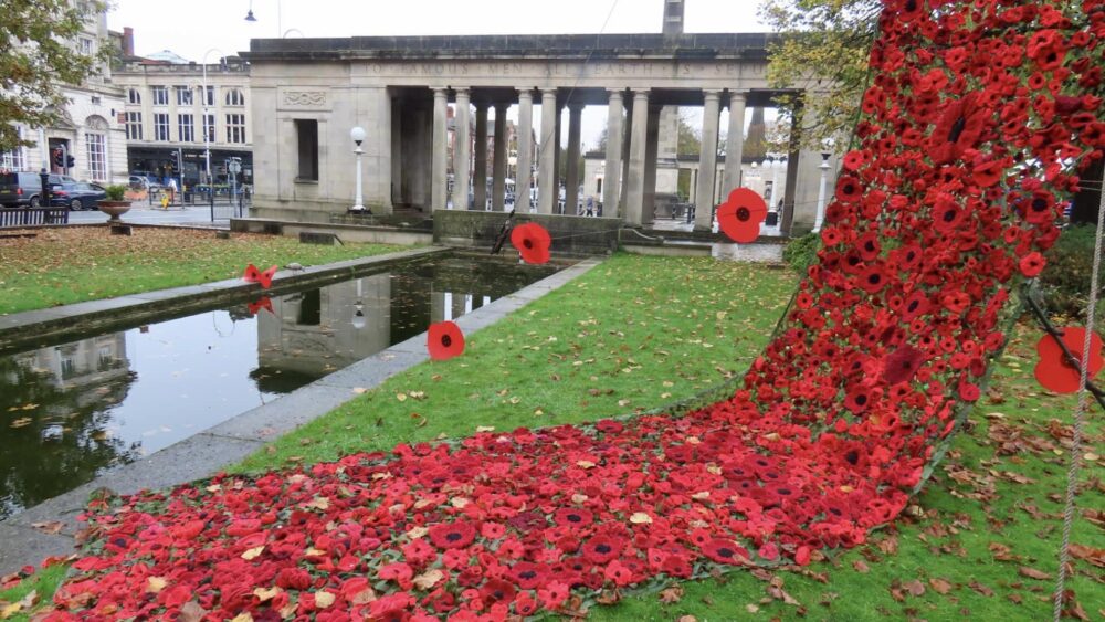 A beautiful Poppy Drape made with 10,000 knitted crochet poppies has been unveiled in the Remembrance Gardens on Lord Street in Southport. It was created by volunteers from the Southport Hookers group, working with Southport Royal British Legion. The installation was unveiled by Sefton Council Leader Cllr Marion Atkinson alongside local cadets. Photo by Andrew Brown Stand Up For Southport