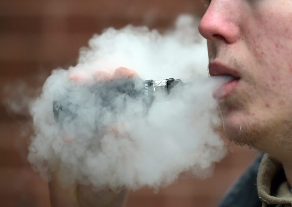 Government To Ban Sale Of Disposable Vapes By June 2025 | The Guide ...