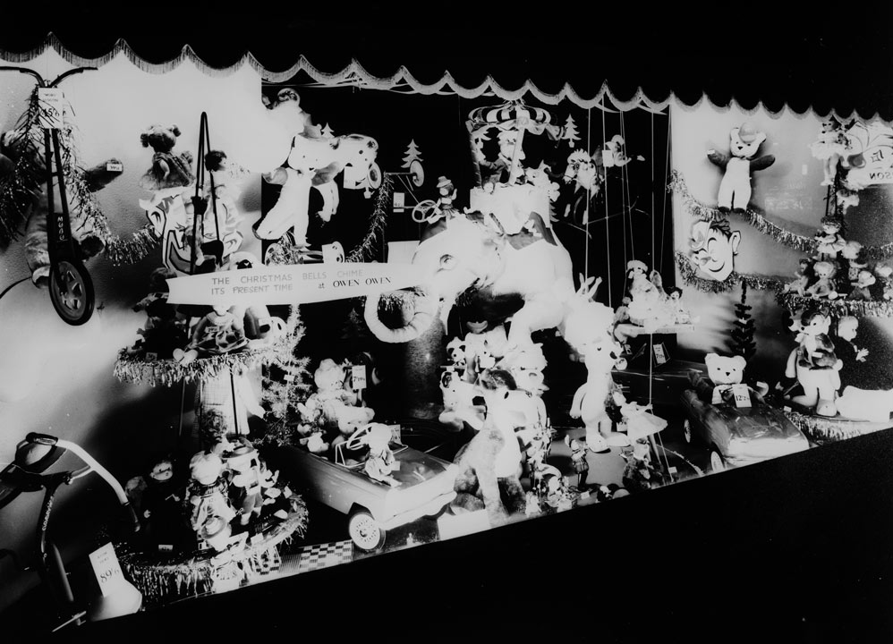 Window display of toys at Owen Owen department store, Clayton Square, Liverpool, 1962. Credit: Stewart Bale / NML