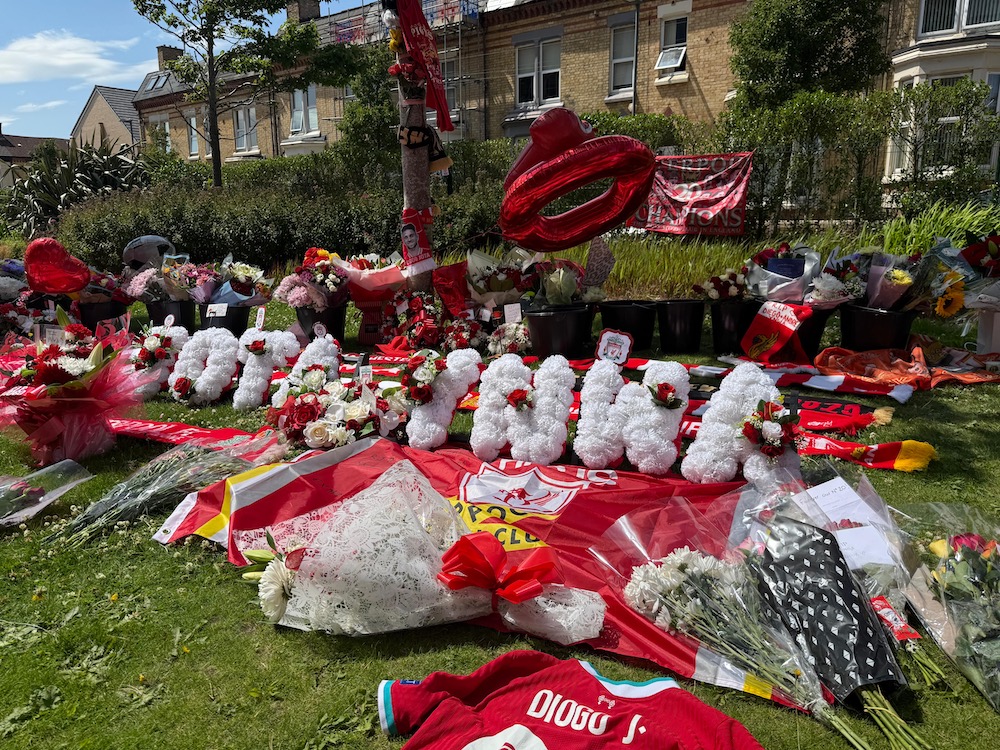 You can pay tribute to Diogo Jota as Liverpool FC open a physical and digital book of condolence