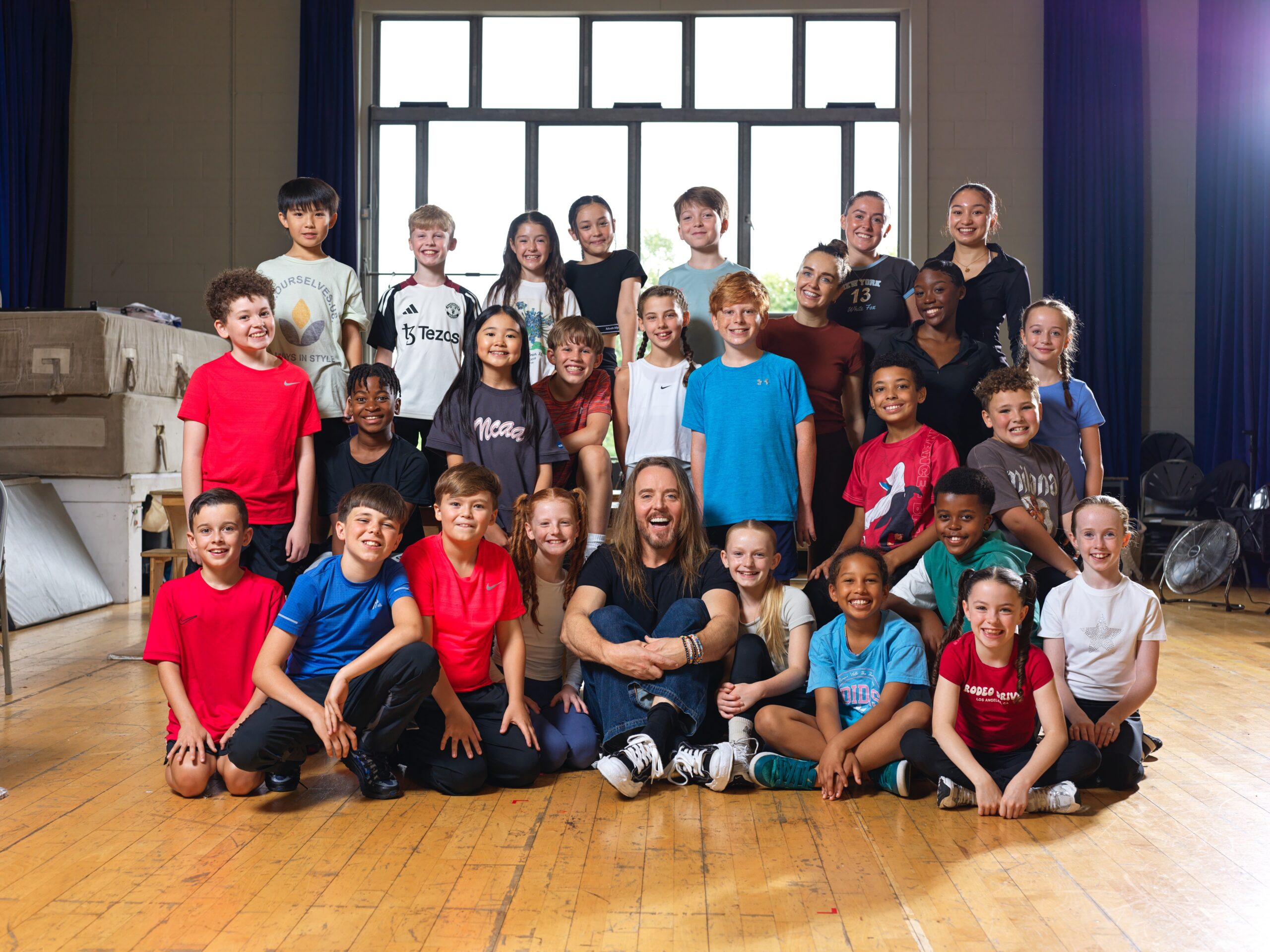 Tim Minchin with the cast of Matilda the Musical