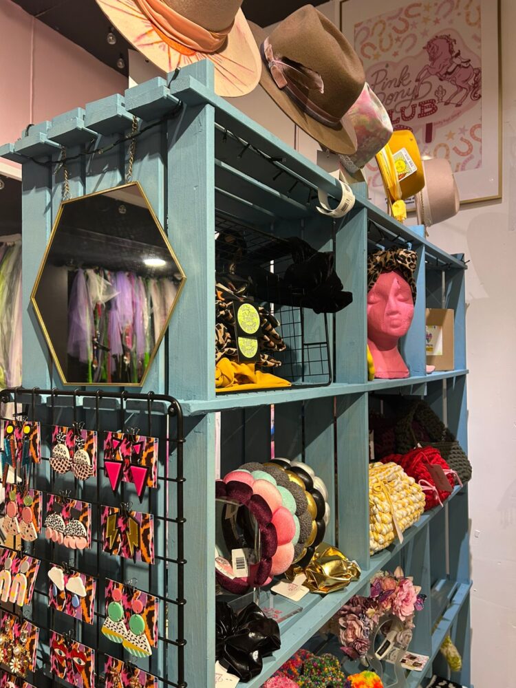 All Over The Shop - Metquarter