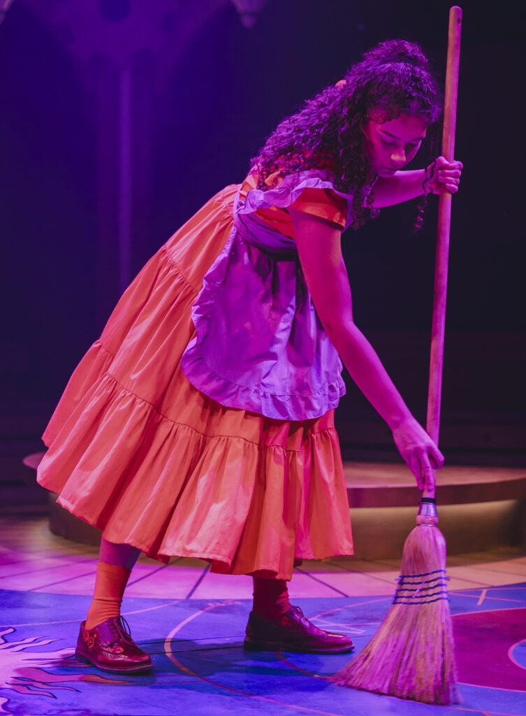 Tia Larsen - Shakespeare North Playhouse - Theatre