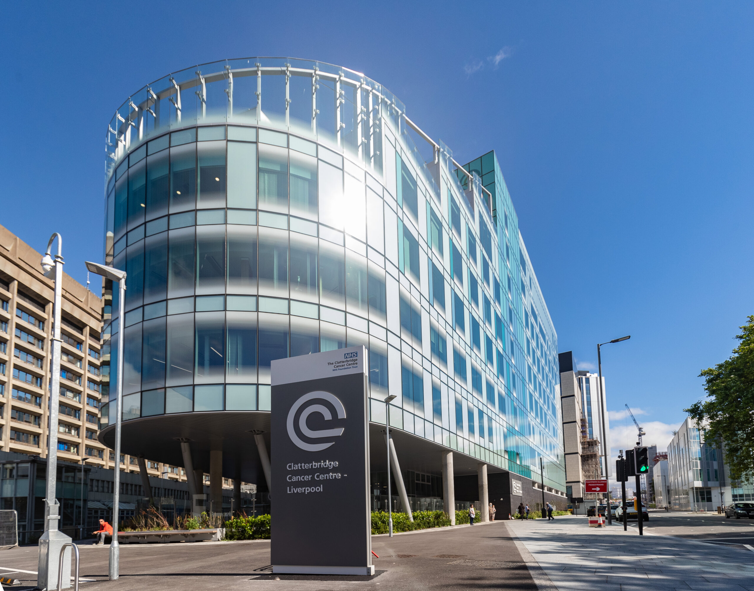 Clatterbridge leads UK lung cancer research as first patient joins new clinical trial