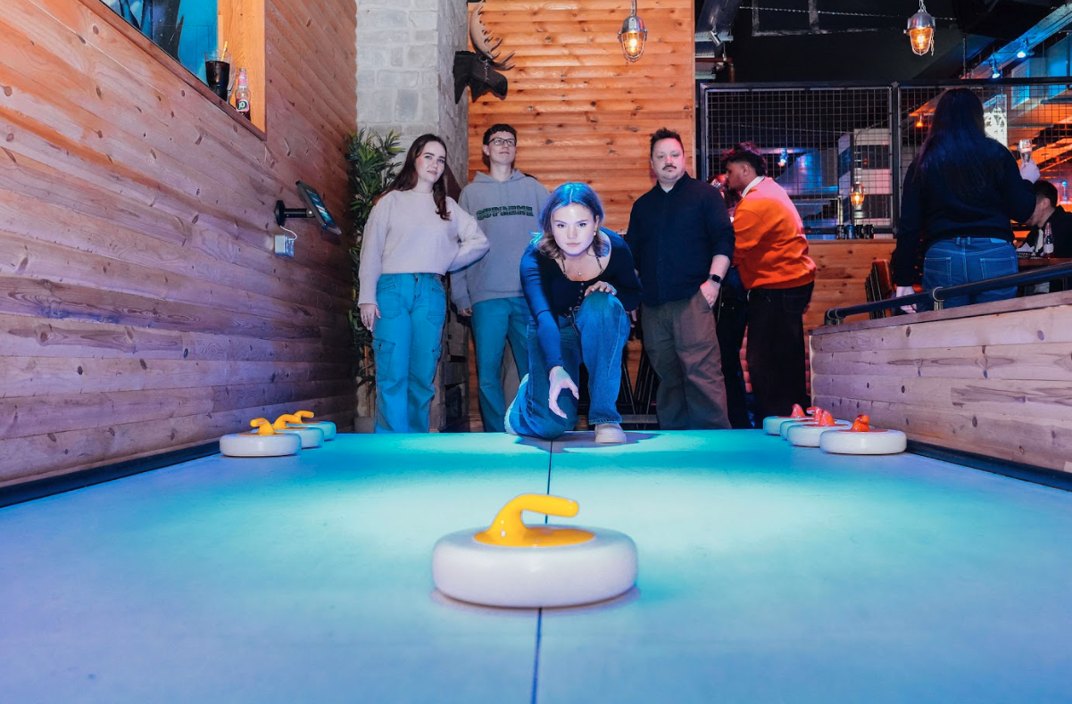 Star Pins Liverpool opens on school lane with bowling, games and late-night music