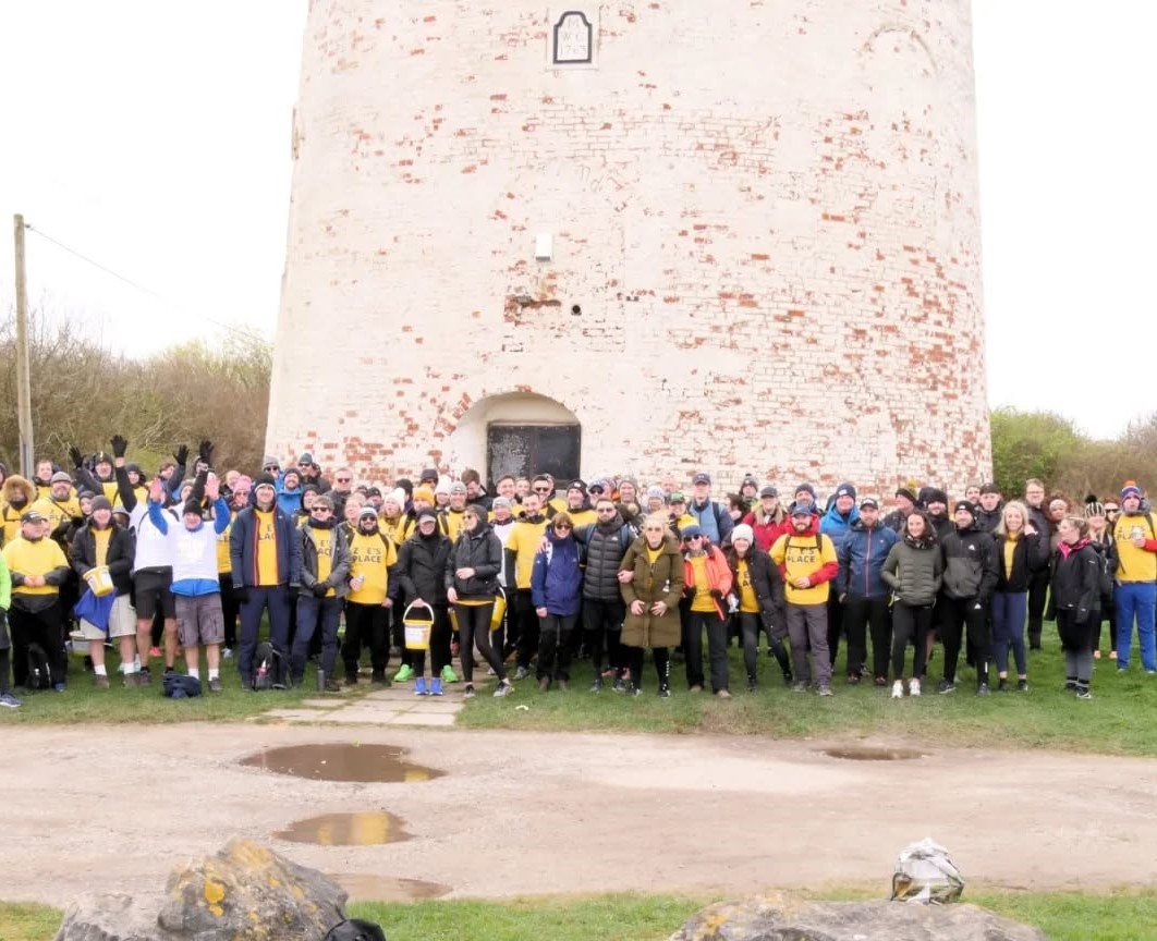 Dad who lost his daughter at 13 has raised thousands for Zoe’s Place with walks in her memory