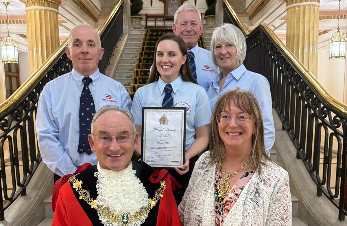 Hoylake RNLI lifesavers recognised with esteemed Wirral Award