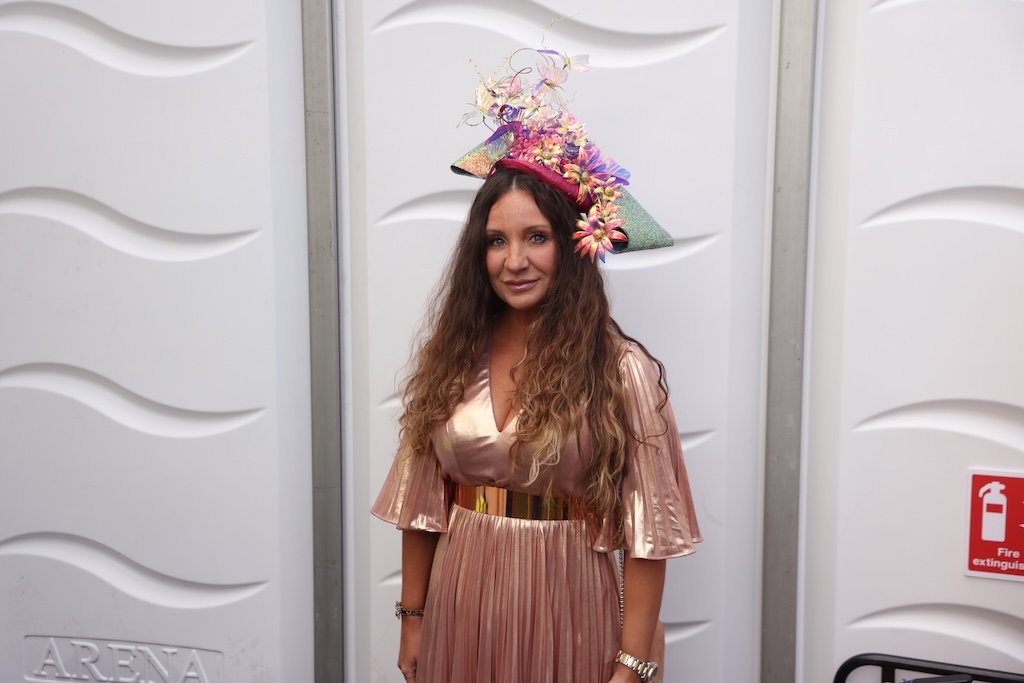 Sarah Williams - Best Hat - Grand National 2026