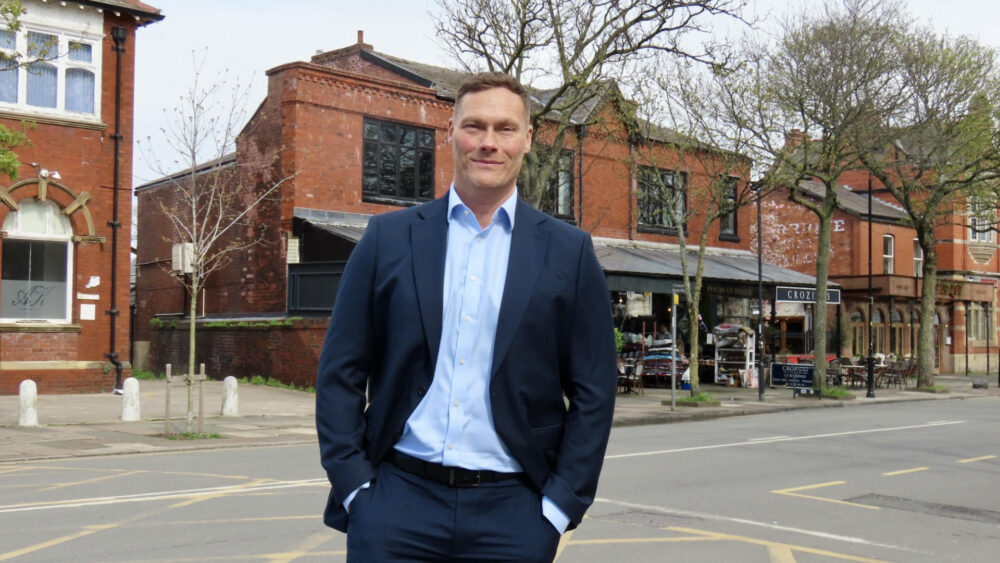 Man to take on Snowdon and 70.3 mile Ironman after losing three family members