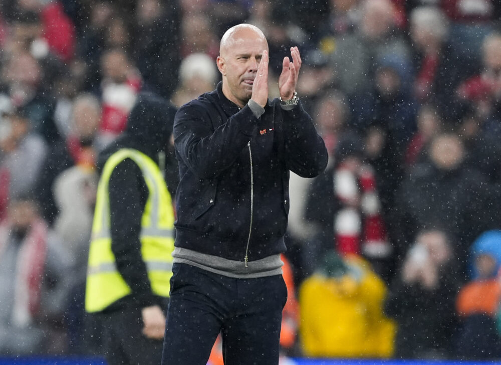 Arne Slot reacts to Champions League defeat and “really bad” Ekitike injury