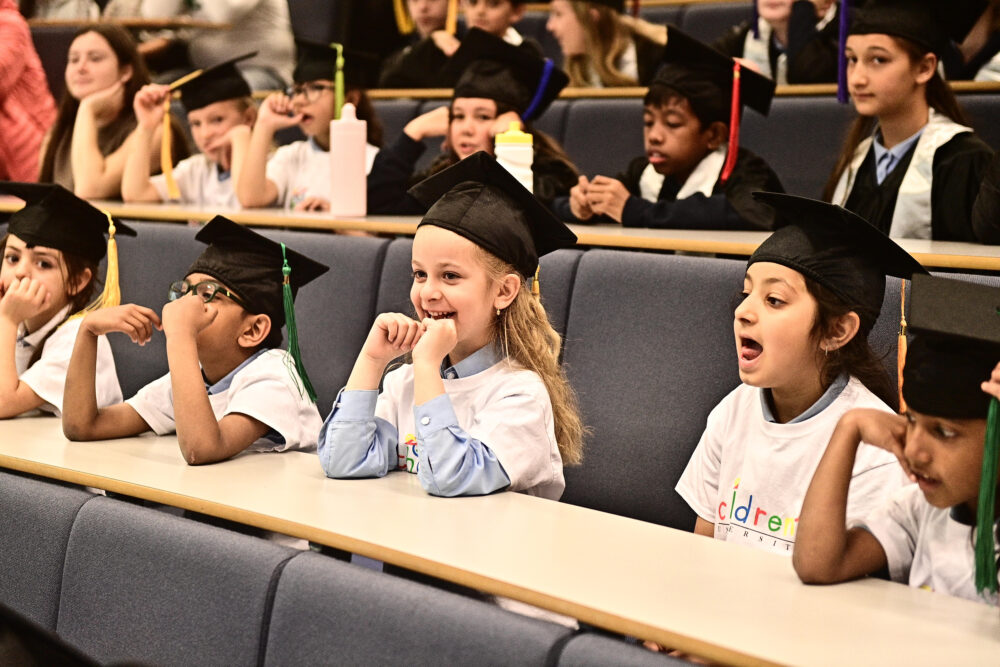 Thousands of Primary Pupils celebrate Graduation Ceremony
