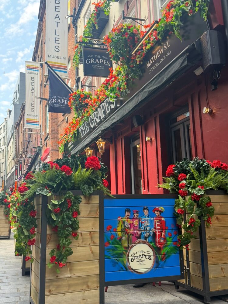 Credit: Bond Media Agency The Beatles The Grapes Matthew Street